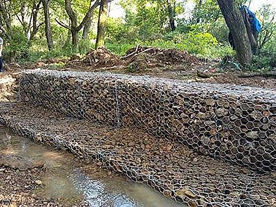 枝江格賓網河岸河流特性
